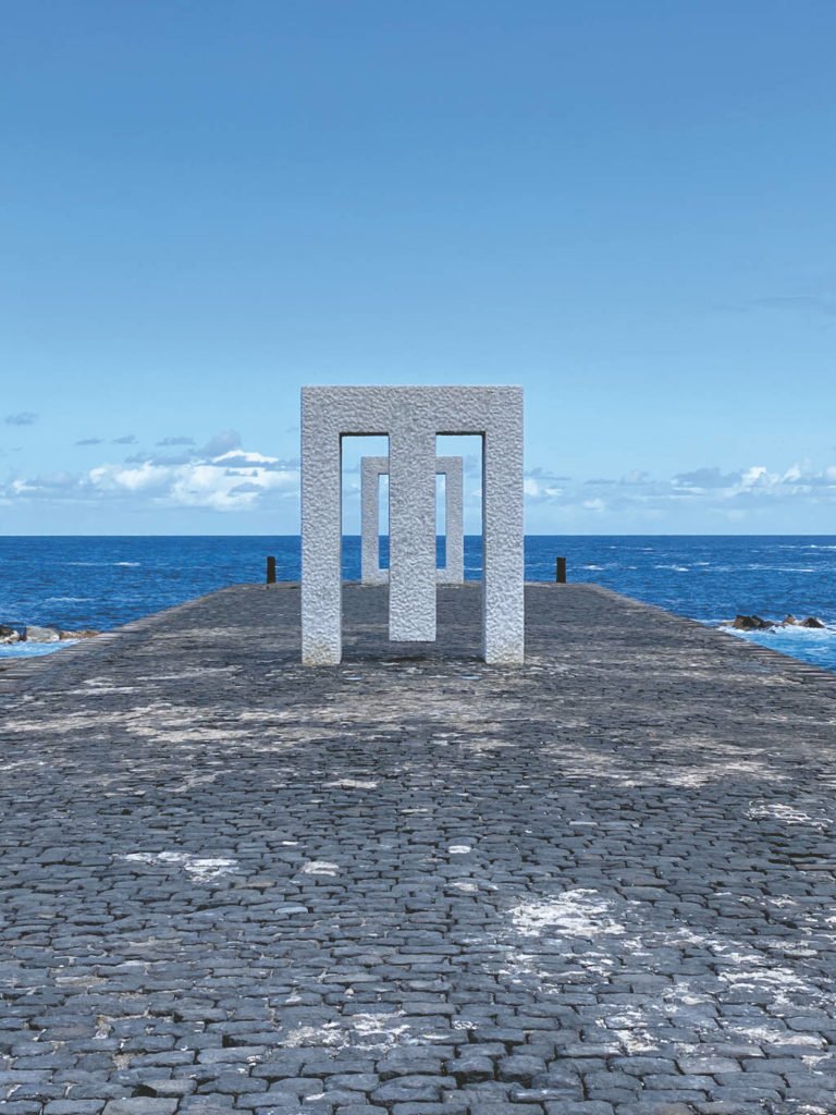 Monument im alten Hafen Garachico Teneriffa