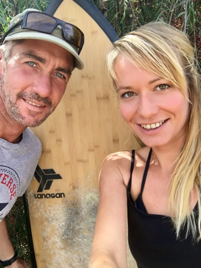 Das Team von der Nabu Surfschule in La Pared auf Fuerteventura