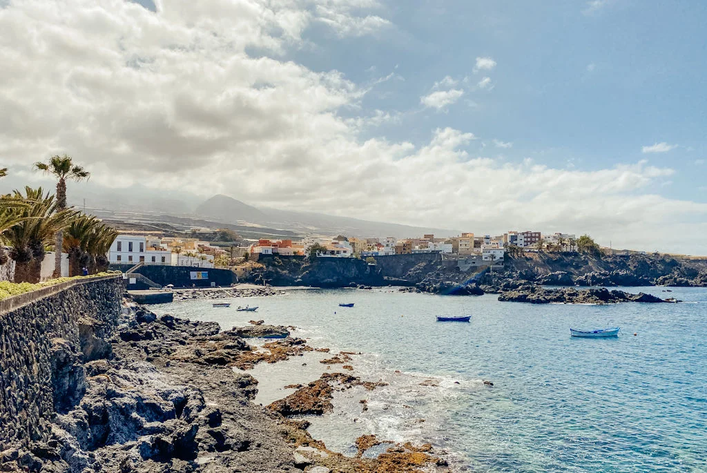 Der Ort Alcalá im Westen von Teneriffa